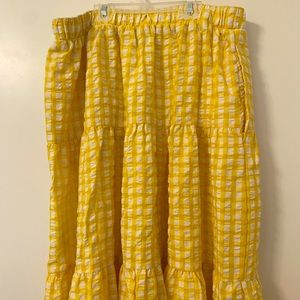 Old Navy Women’s Yellow Maxi Skirt.
